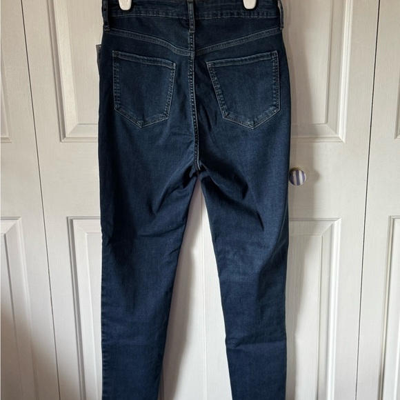 Old Navy FitsYou Extra High-Waisted Rockstar Super Skinny Jeans Fits Size 8 - 12 - Picture 4 of 8